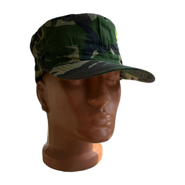 RIPSTOP CHAPEL - MILITARY SURPLUS ROMANIAN ARMY - DPM CAMO - LIKE NEW