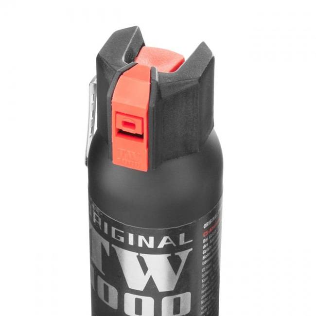 TW1000 Giant CS Self-Defense Tear Irritant Spray 150 ml