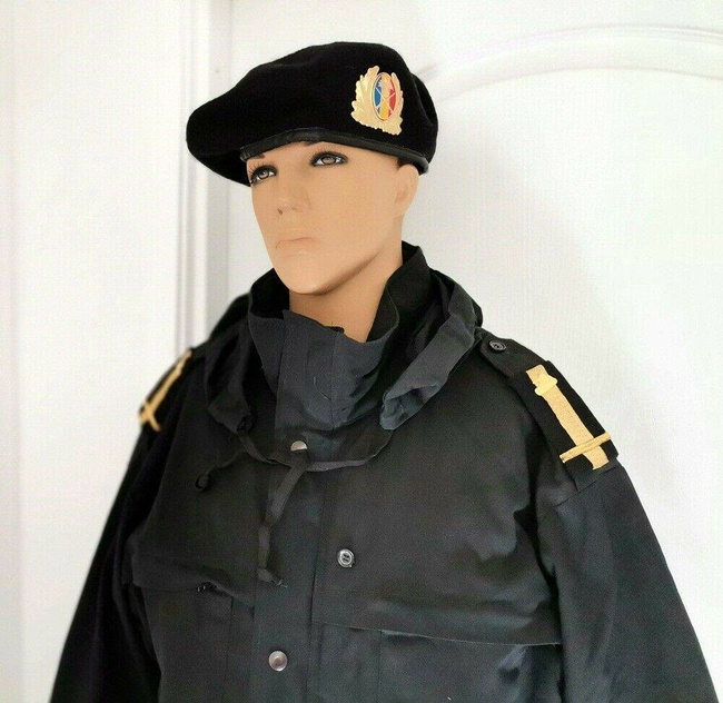 WINTER TANK SUIT - MILITARY SURPLUS FROM ROMANIAN ARMY - UNIVERSAL SIZE - LIKE NEW