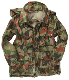 SWISS ALPENFLAGE FIELD JACKET - WITH HOOD - CAMO M70 - MILITARY SURPLUS - USED